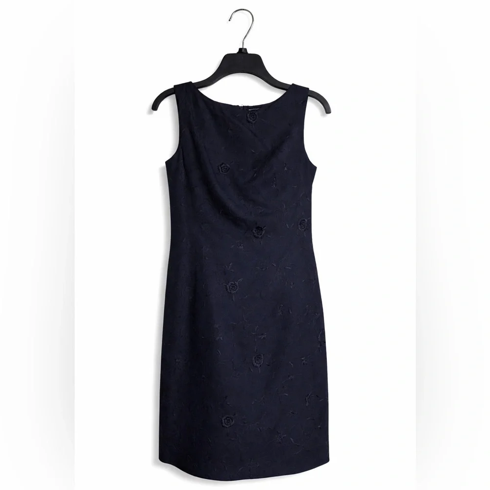 Ann Taylor Navy Sleeveless Dress Size 2 Classic Work Wedding Occasion Like New - Picture 1 of 2